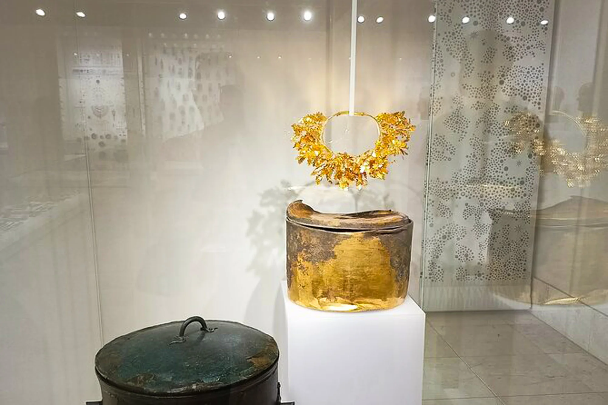 Aigai Golden Wreath Display Vergina Tour